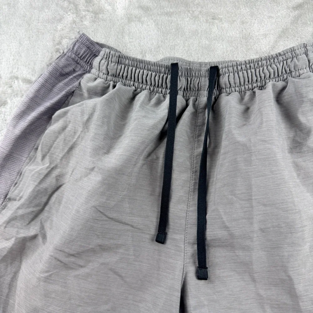 Nike Dri-FIT Grey Running Shorts Men's S‎ Small Activewear Athletic Gym Training